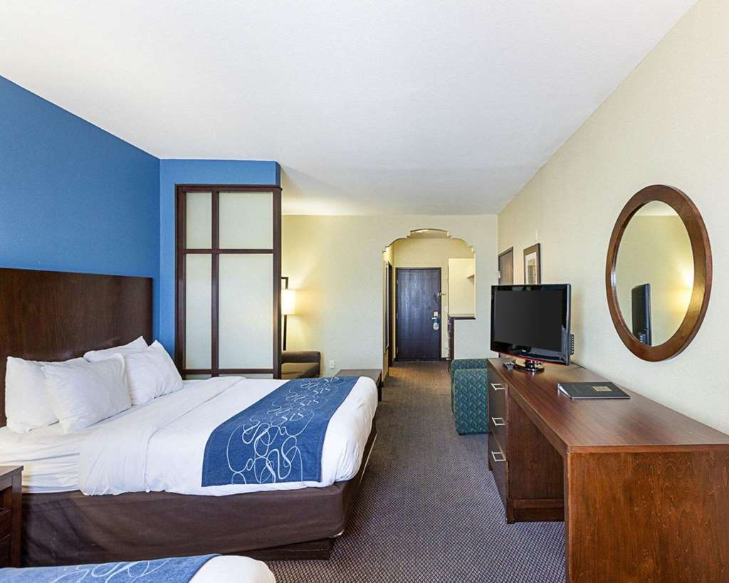 Comfort Suites San Antonio Airport North Room photo